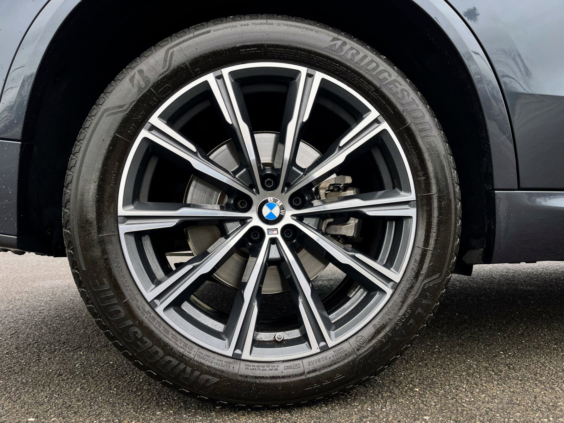 Used 2022 BMW X5 xDrive40i w/ M Sport Package image 76