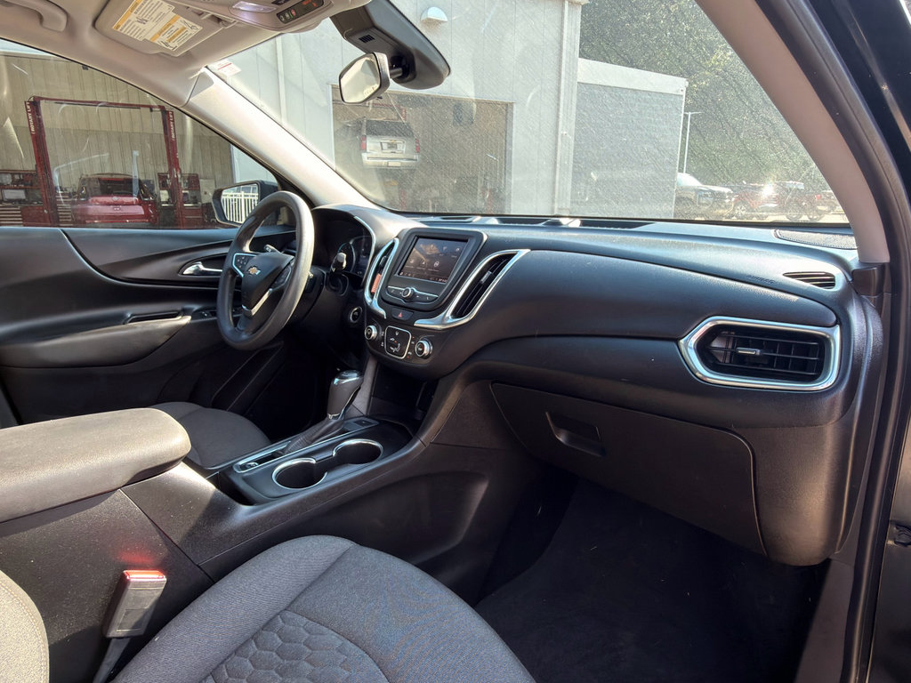 Used 2020 Chevrolet Equinox LT FWD image 14