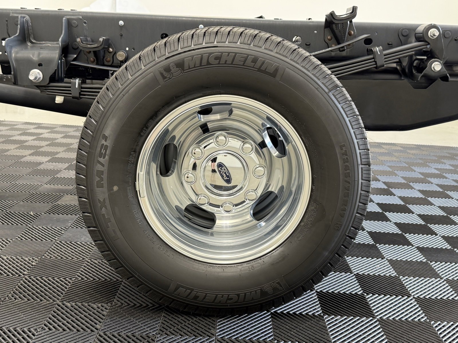 New 2025 Ford F350 XLT w/ XLT Value Package image 27