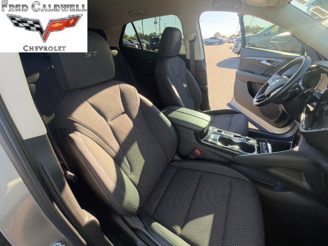 Used 2023 Buick Envision Preferred FWD image 33