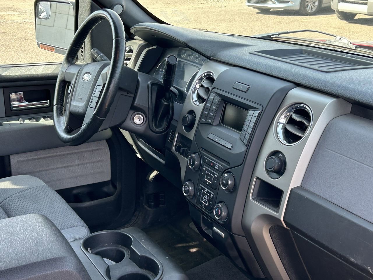 Used 2013 Ford F150 XLT w/ XLT Chrome Pkg AWD/4WD image 8