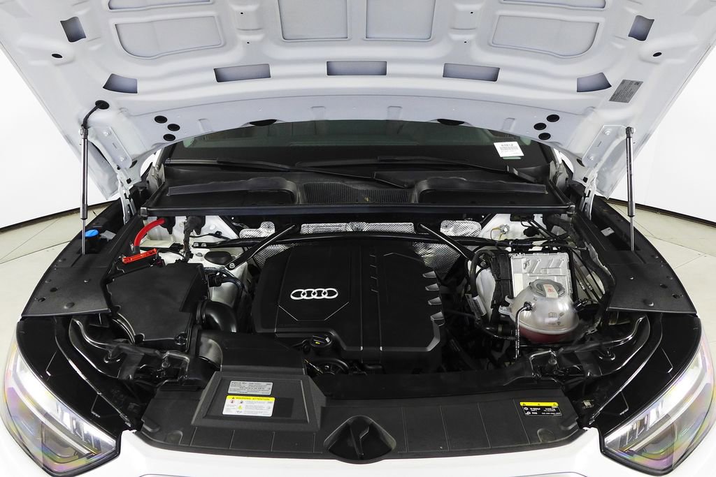 Used 2023 Audi Q5 2.0T Premium w/ Convenience Package image 6