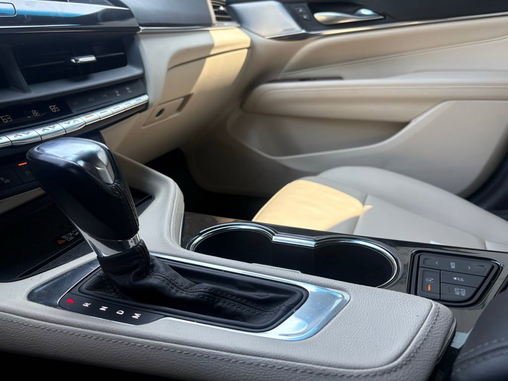 Used 2023 Cadillac CT4 Luxury w/ Sun And Sound Package RWD image 22