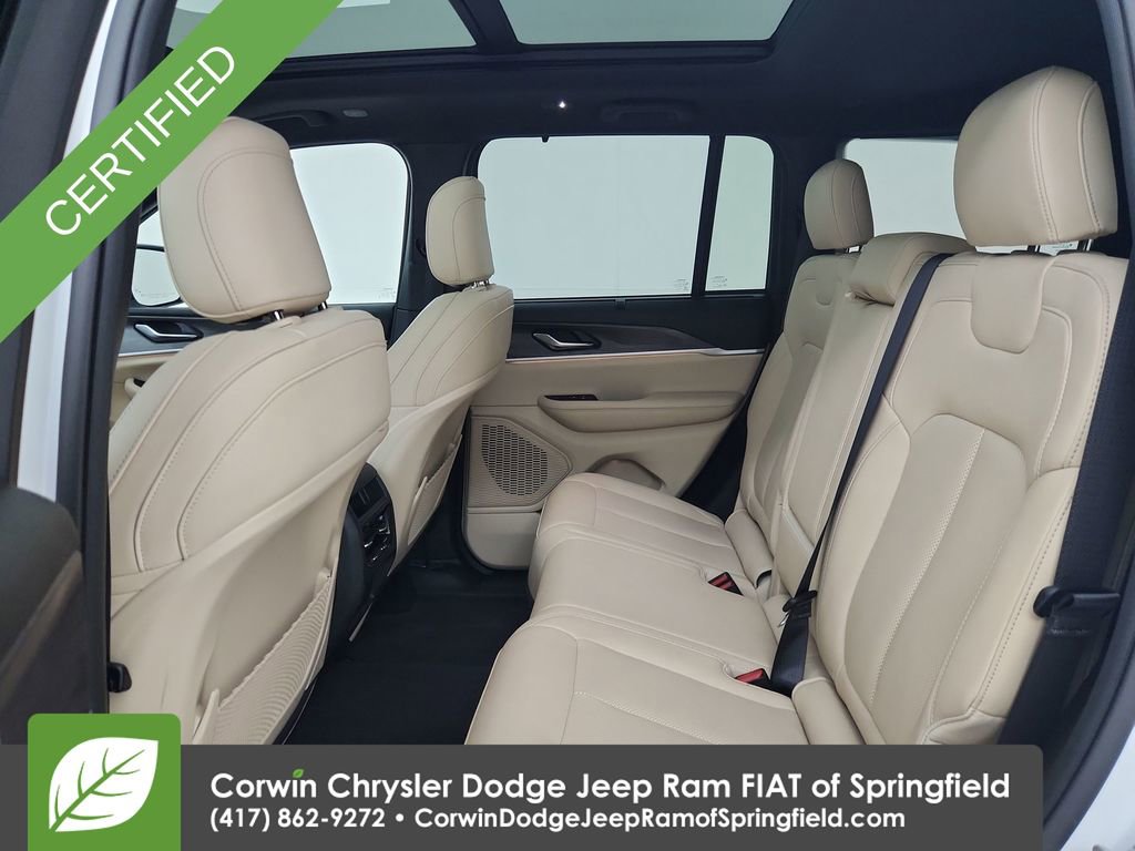 Certified 2024 Jeep Grand Cherokee Limited w/ Luxury Tech Group II AWD/4WD image 30
