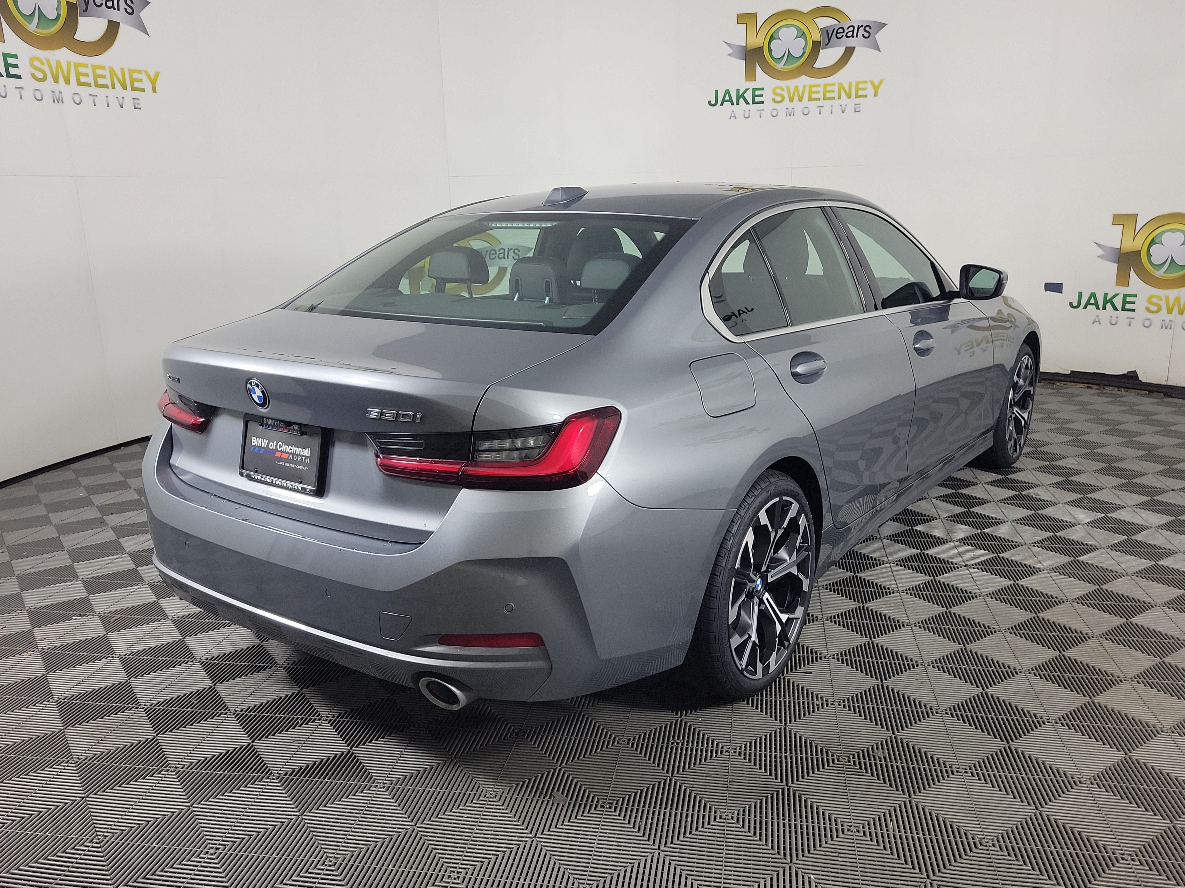 Certified 2025 BMW 330i xDrive Sedan w/ Premium Package AWD/4WD image 7