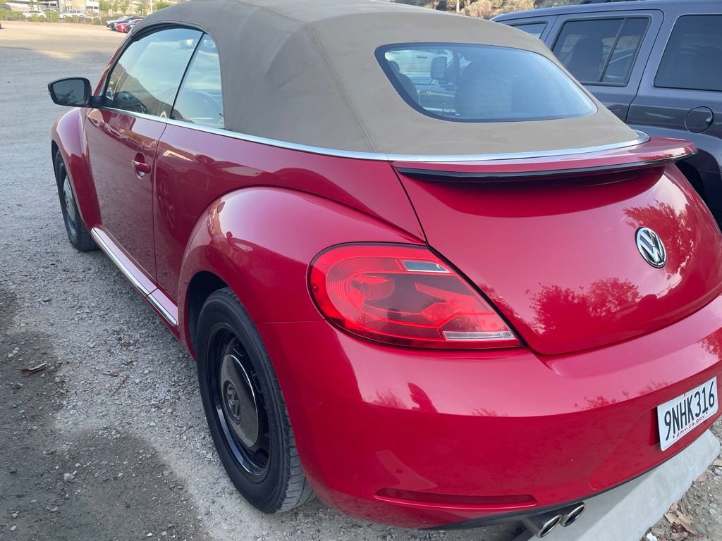 Used 2013 Volkswagen Beetle 2.5 FWD image 7
