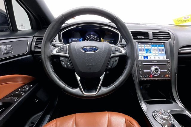 Used 2019 Ford Fusion Energi Titanium image 4