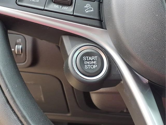 Used 2019 Alfa Romeo Stelvio Ti AWD/4WD image 12
