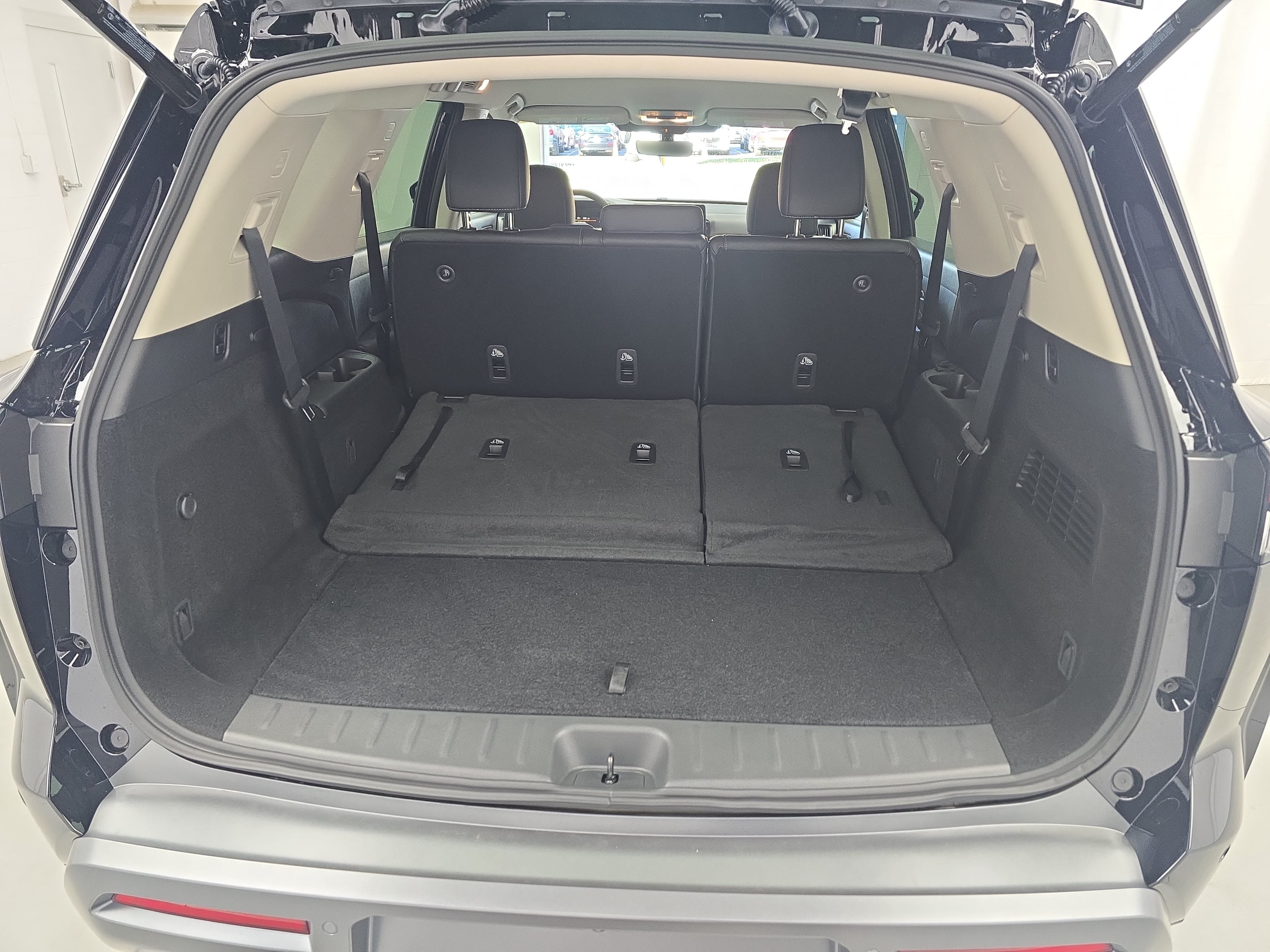 New 2026 Nissan Pathfinder SL FWD image 13