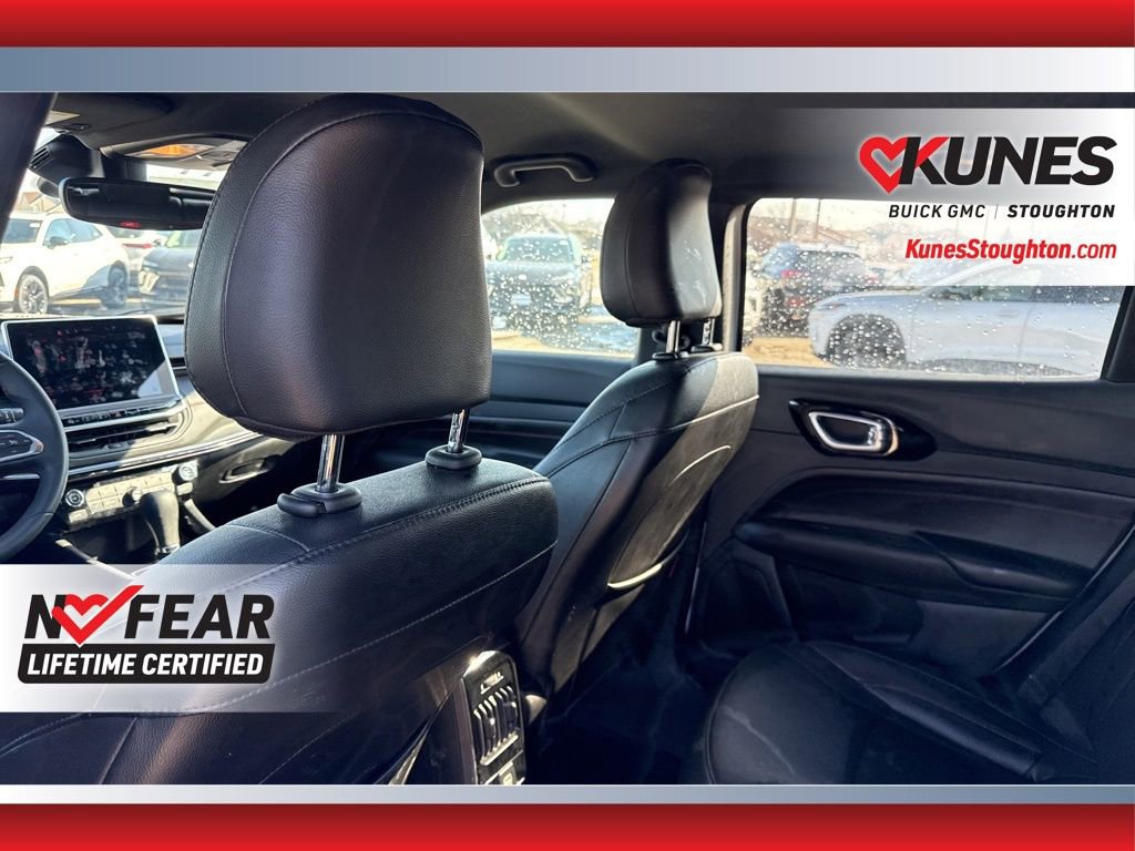 Used 2024 Jeep Compass Trailhawk image 40