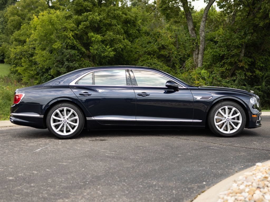 Used 2024 Bentley Flying Spur V8 AWD/4WD image 13