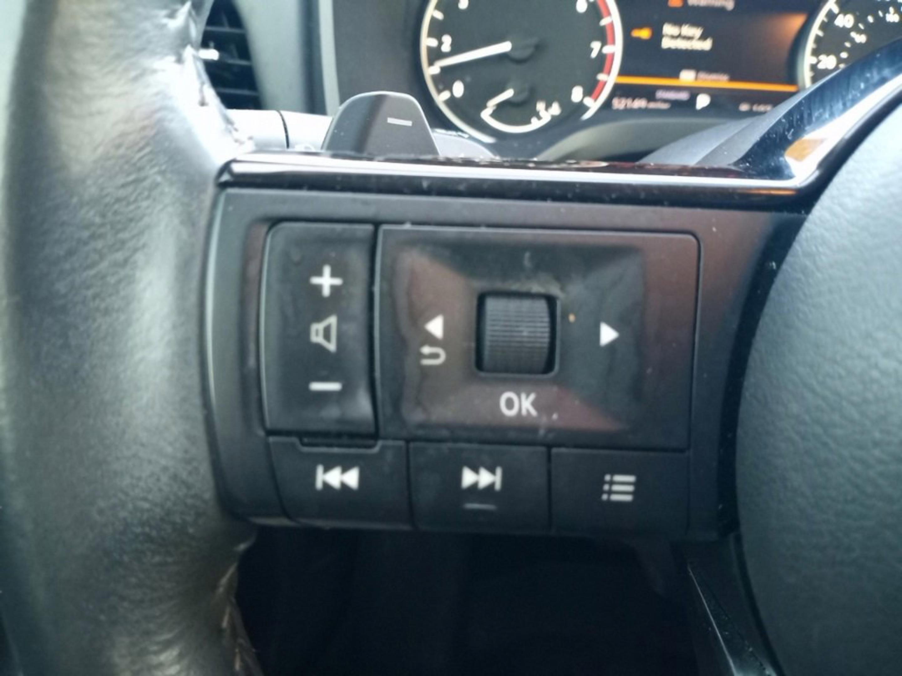 Used 2021 Nissan Rogue SL w/ Premium Package image 11