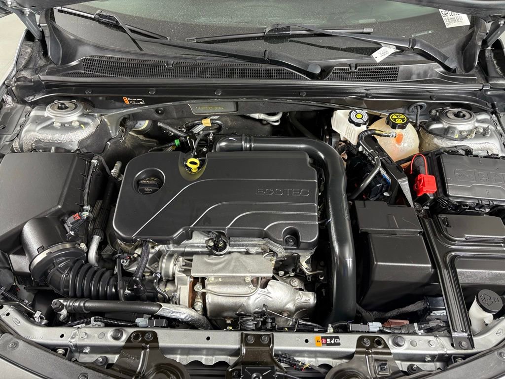 Used 2023 Chevrolet Malibu RS FWD image 44