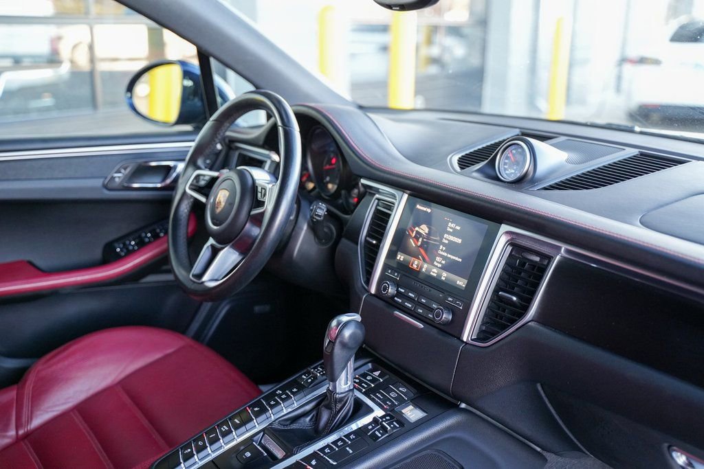 Used 2018 Porsche Macan GTS image 35