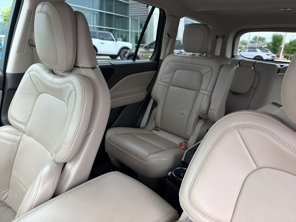 Used 2020 Lincoln Aviator Reserve w/ Equipment Group 202A AWD/4WD image 18