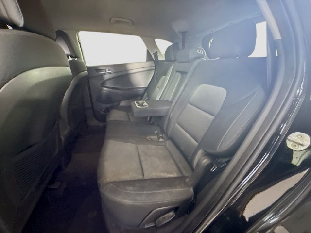 Used 2016 Hyundai Tucson SE w/ Option Group 02 FWD image 23