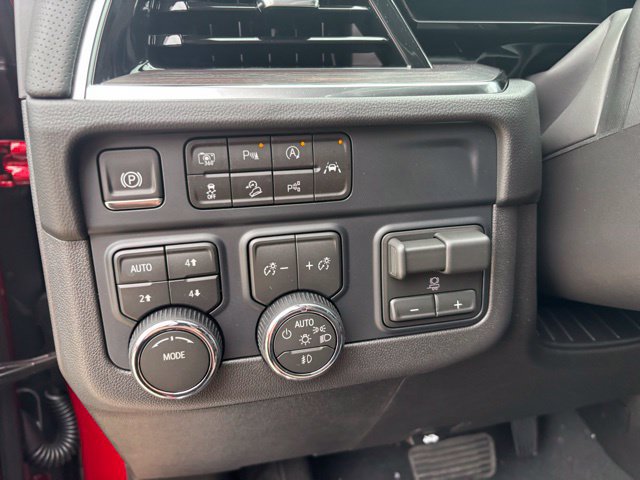 New 2026 Chevrolet Tahoe Premier w/ Sun And Tow Package AWD/4WD image 23