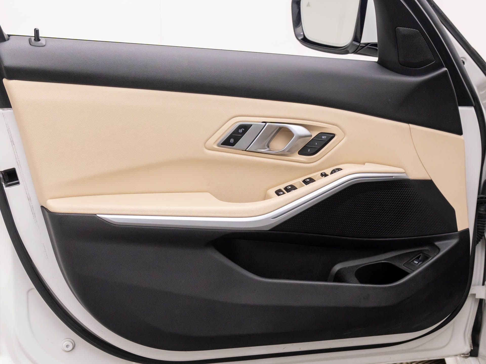 Used 2019 BMW 330i xDrive Sedan w/ Convenience Package image 13