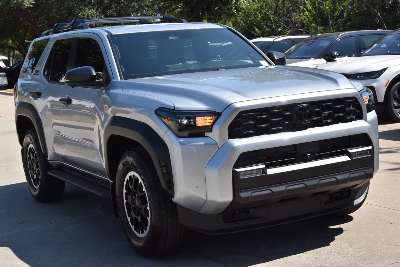 Used 2025 Toyota 4Runner TRD Off-Road Premium w/ Tow Technology Package AWD/4WD image 4