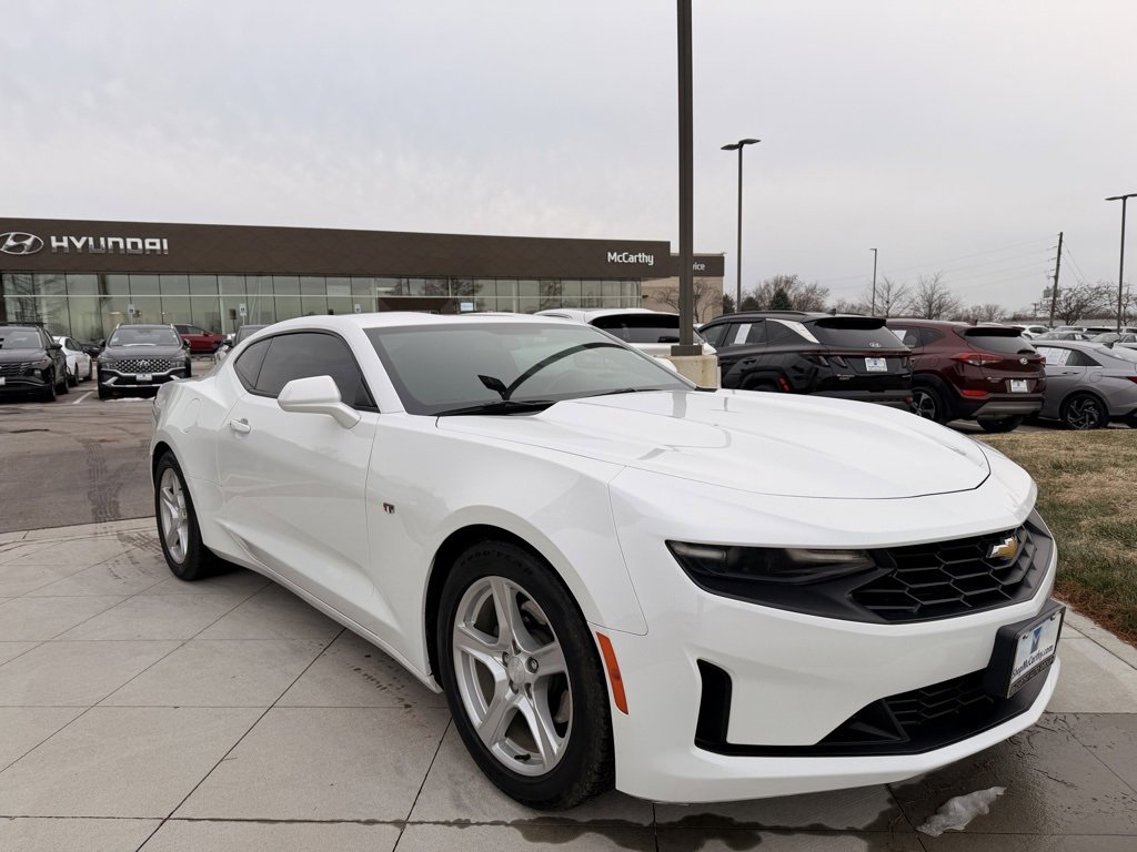 Used 2019 Chevrolet Camaro LT image 1