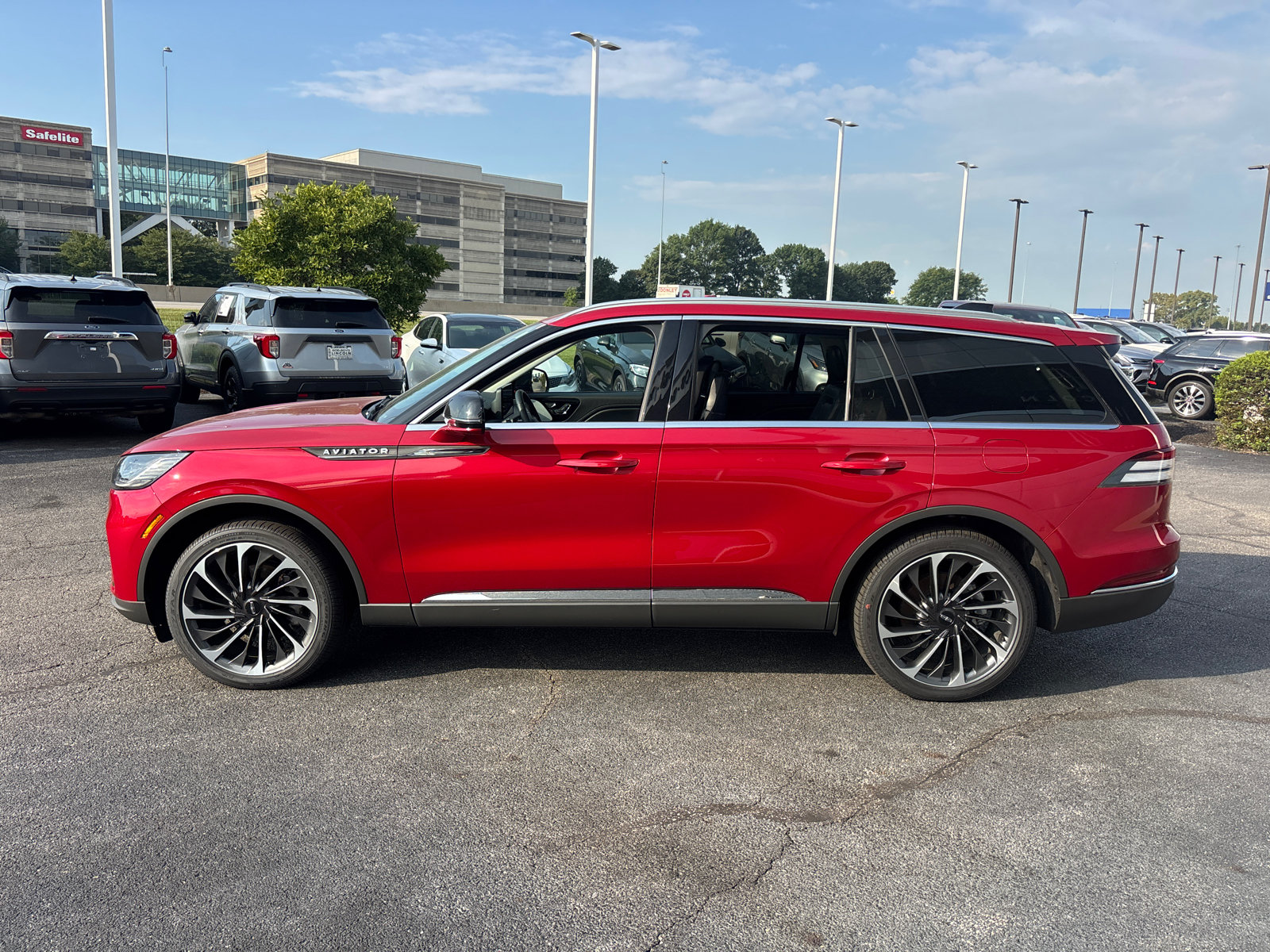 New 2026 Lincoln Aviator Reserve AWD/4WD image 4