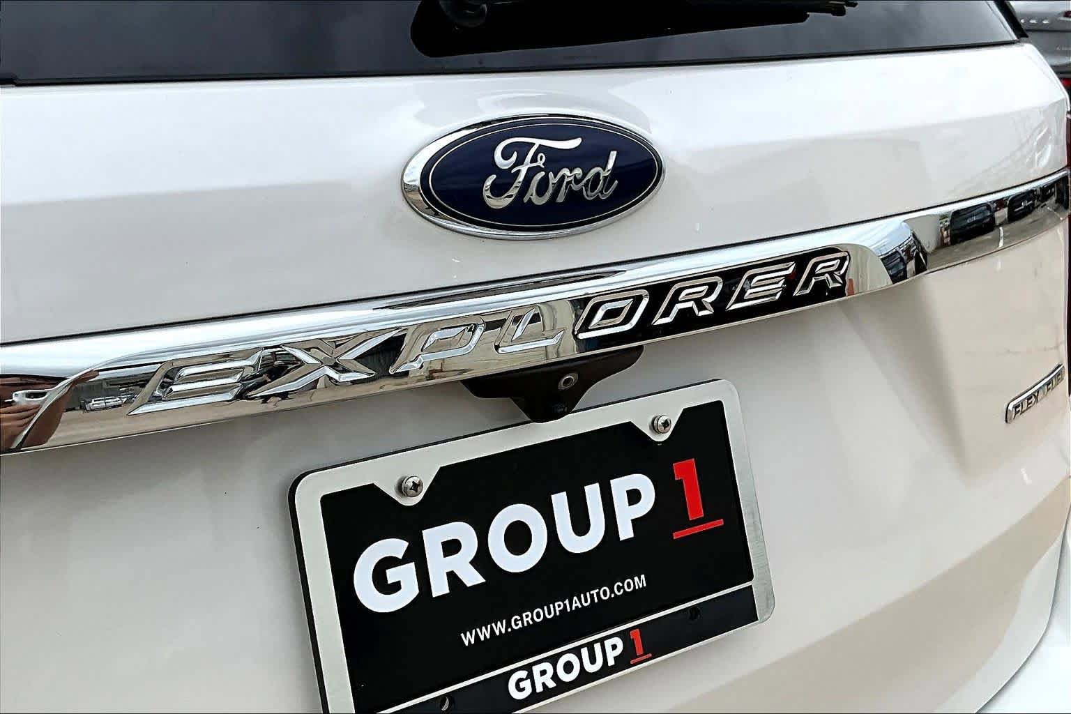 Used 2016 Ford Explorer XLT w/ Equipment Group 202A FWD image 30