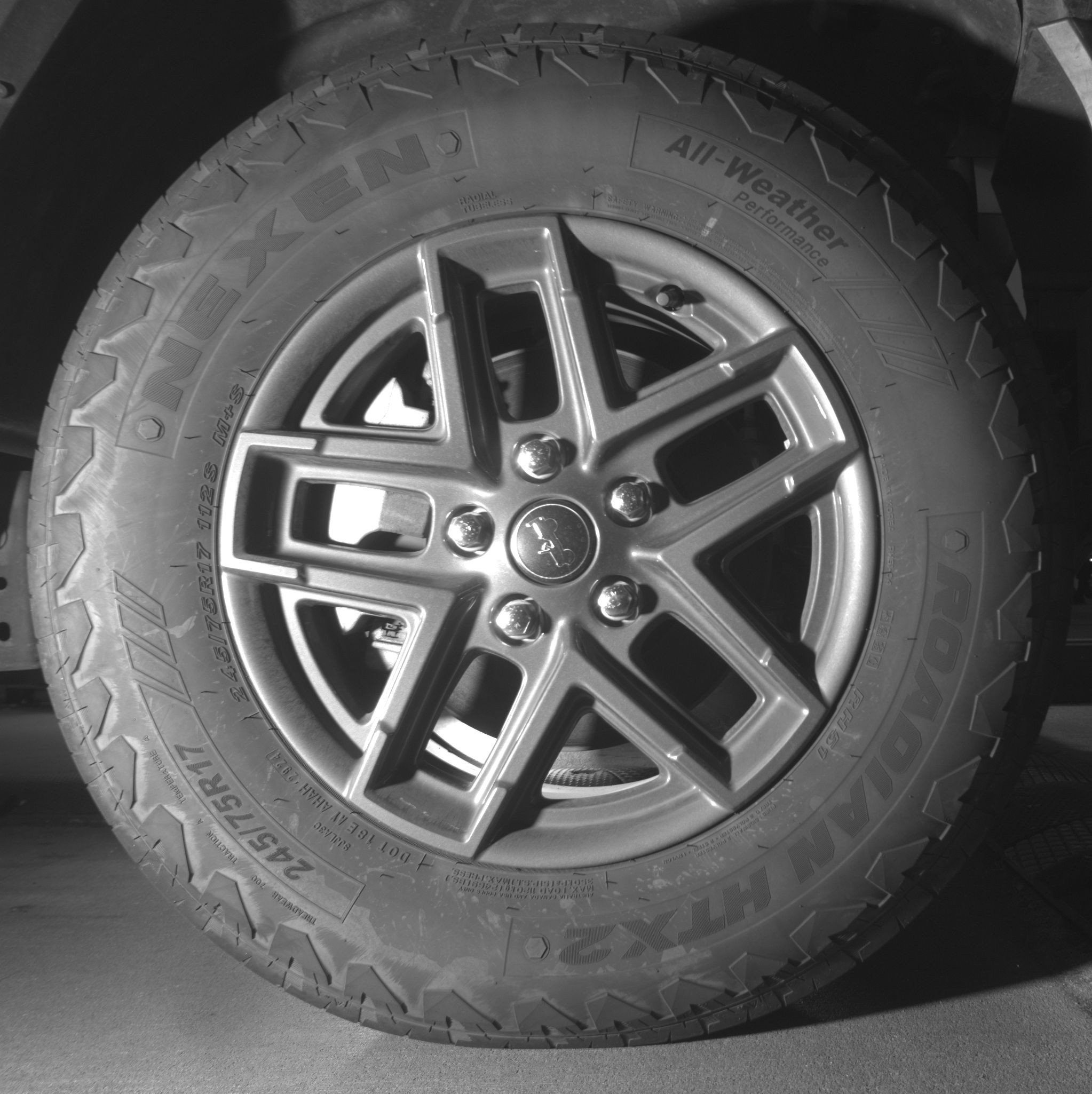 Used 2025 Jeep Wrangler Sport S image 13