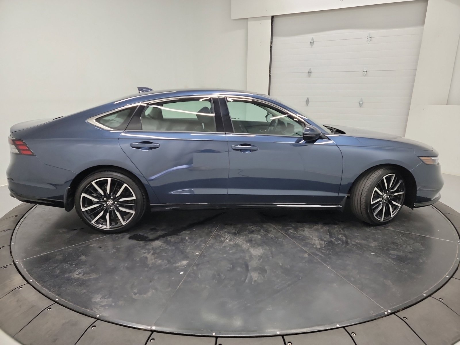 Certified 2025 Honda Accord Touring image 19