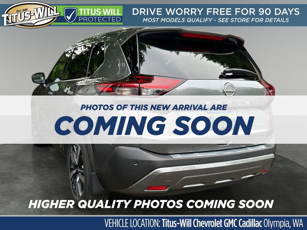 Used 2023 Nissan Rogue SL AWD/4WD image 2