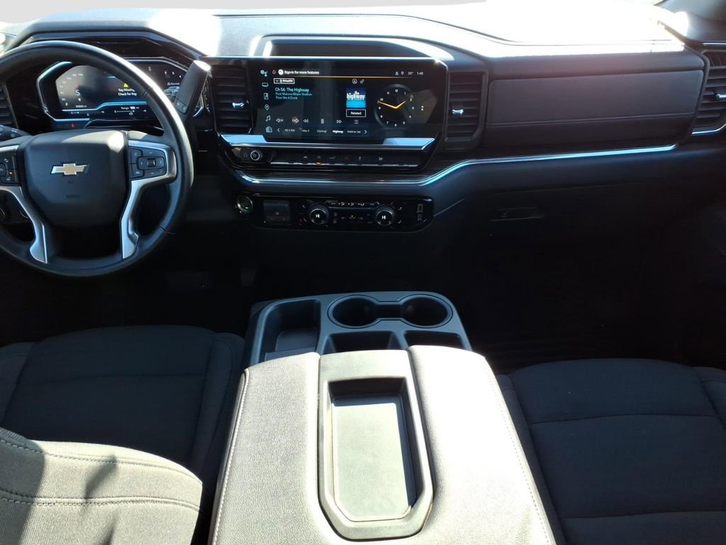 Used 2025 Chevrolet Silverado 1500 LT image 12