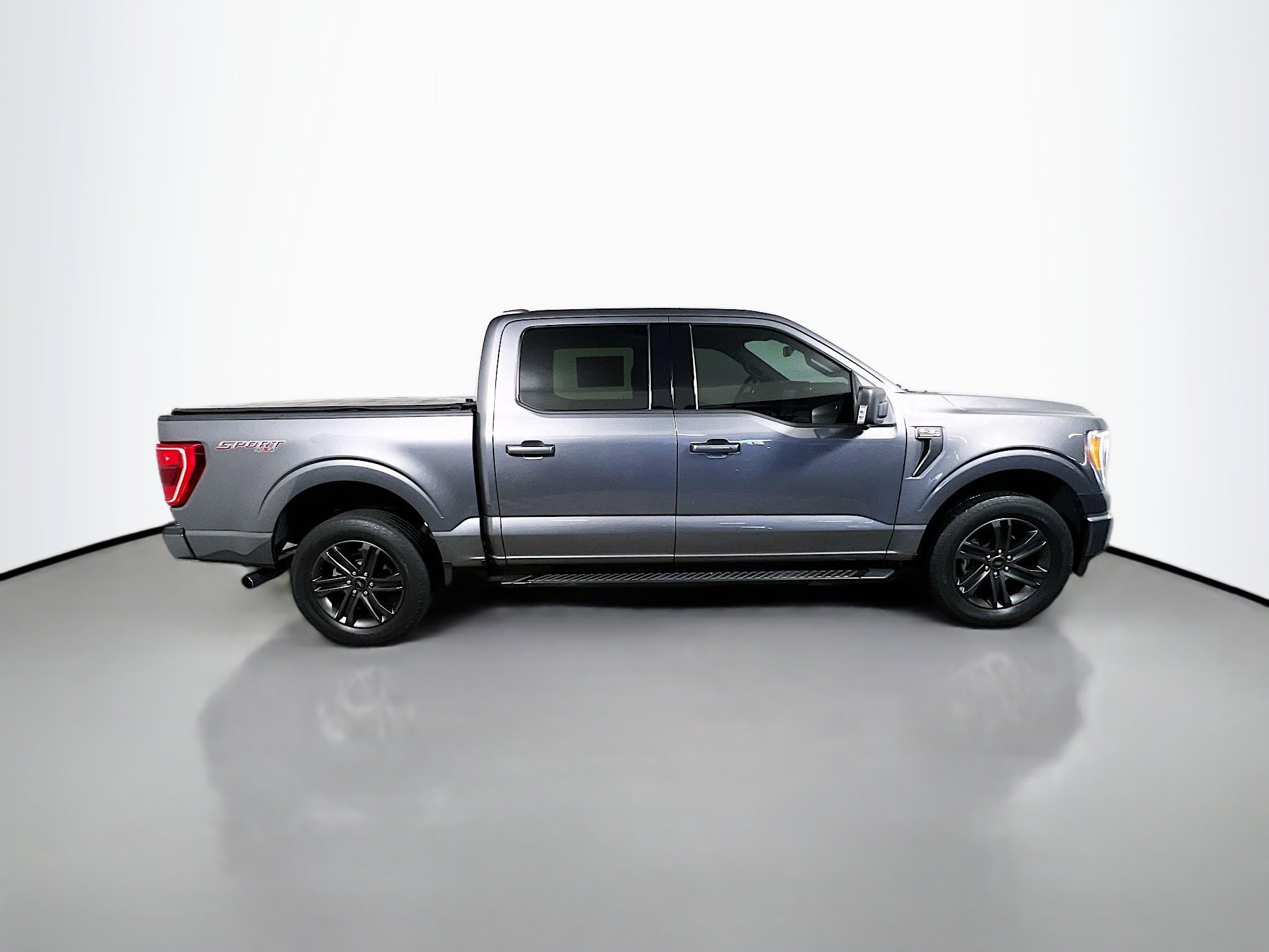 Used 2022 Ford F150 XLT w/ Equipment Group 302A High image 3