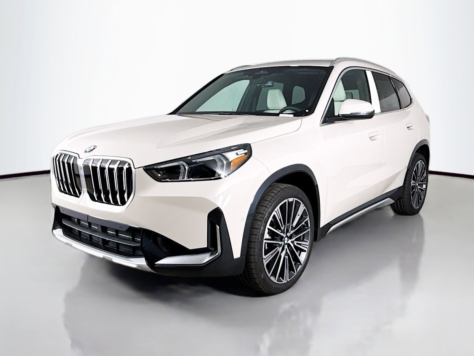 Used 2026 BMW X1 xDrive28i w/ Convenience Package image 3