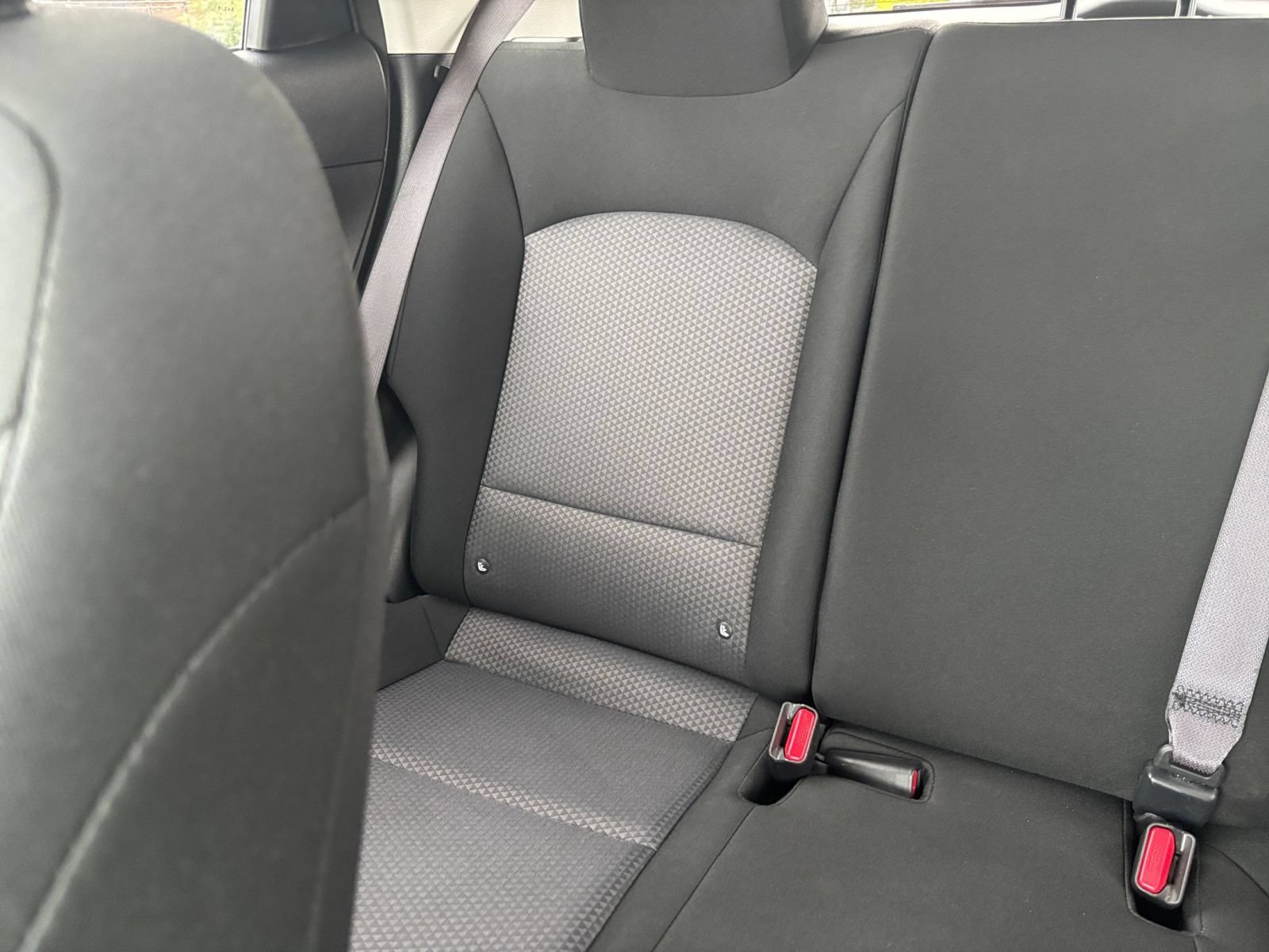 Used 2025 Kia Soul LX w/ LX Technology Package FWD image 36