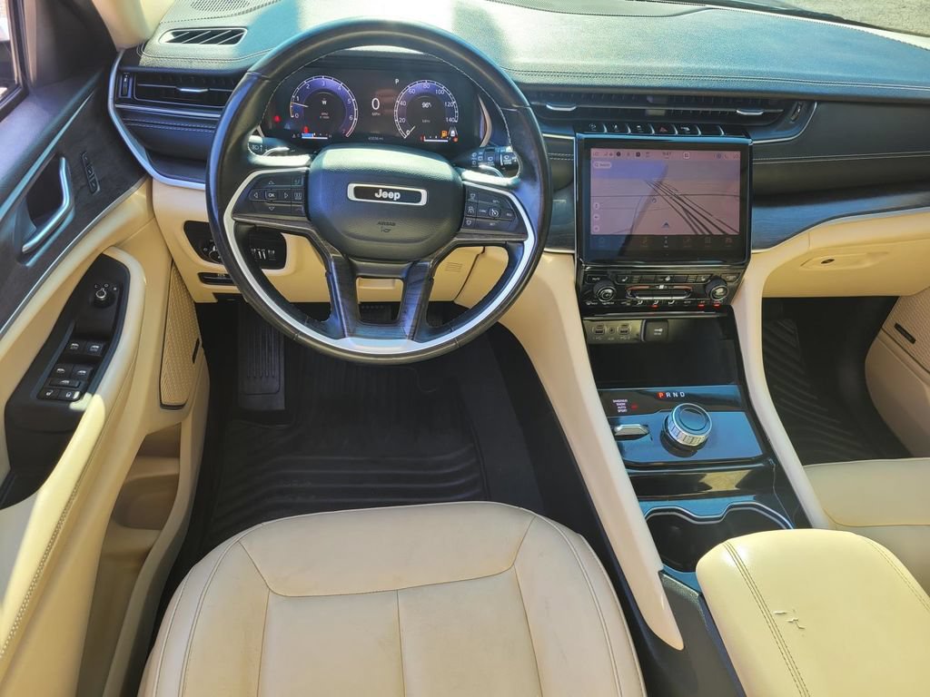 Used 2022 Jeep Grand Cherokee Limited AWD/4WD image 15