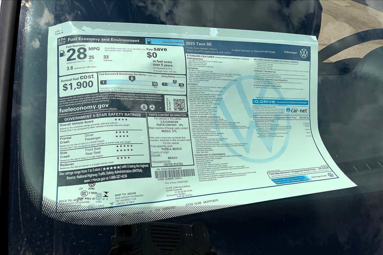 Used 2025 Volkswagen Taos SE AWD/4WD image 43