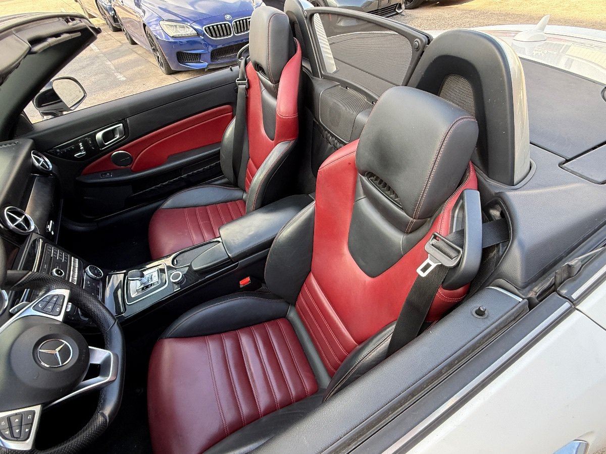 Used 2018 Mercedes-Benz SLC 300 w/ Premium 1 Package image 37