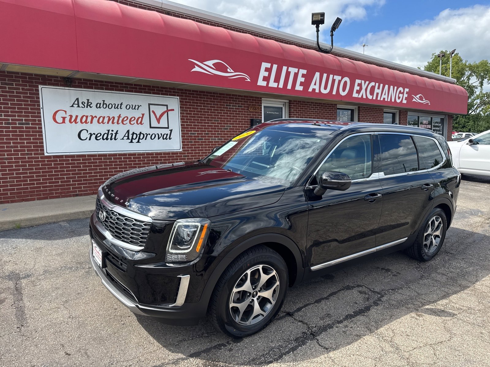 Used 2020 Kia Telluride EX w/ Towing Package image 1
