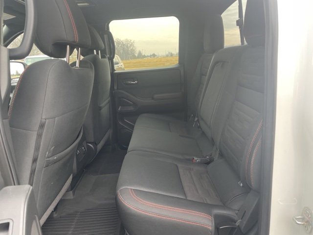 Used 2022 Nissan Frontier PRO-4X image 10