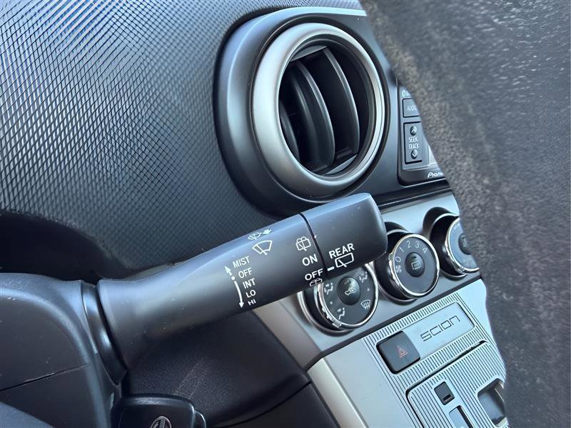 Used 2014 Scion xB FWD image 40