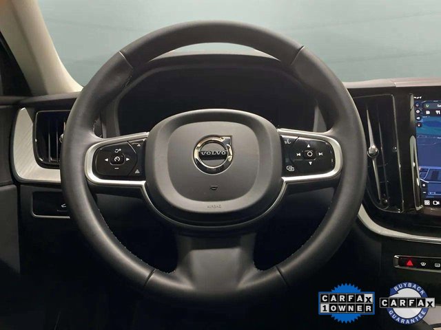 Used 2025 Volvo XC60 B5 Plus image 11