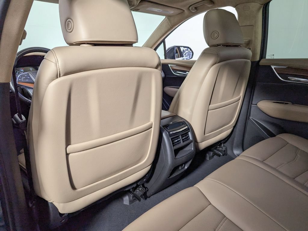 Used 2019 Cadillac XT5 Platinum AWD/4WD image 49