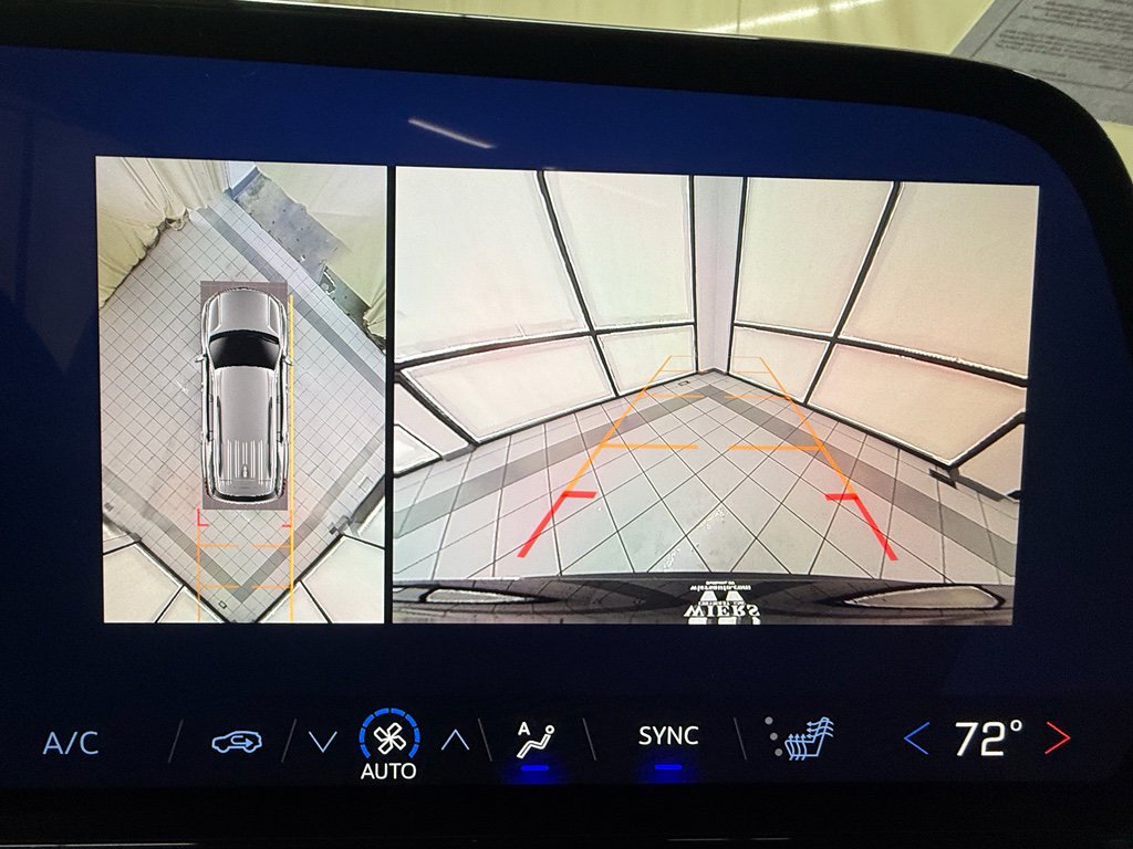 Certified 2024 Chevrolet Traverse LT w/ Enhanced Driving Package image 36