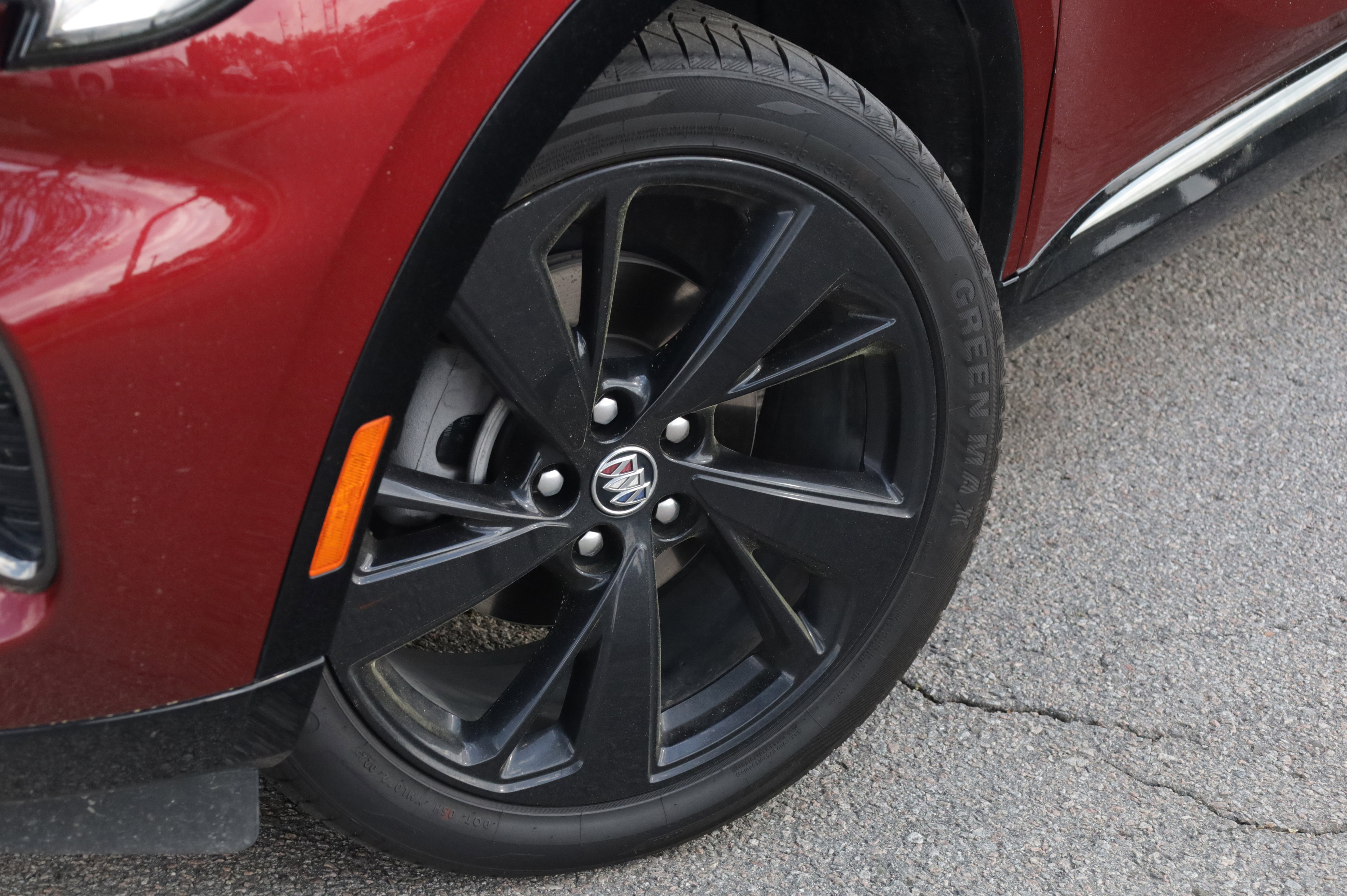 Used 2023 Buick Envision Essence w/ Sport Touring Package image 21