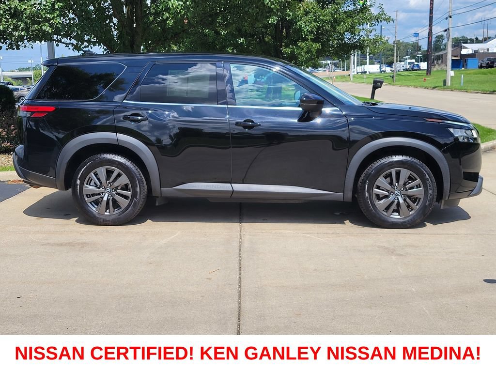Certified 2022 Nissan Pathfinder S AWD/4WD image 2