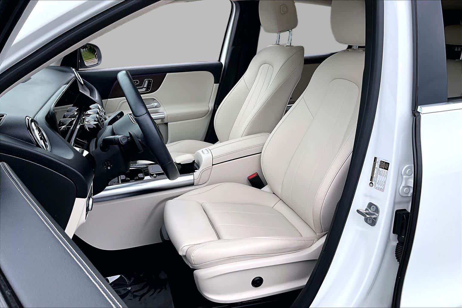 Used 2023 Mercedes-Benz GLA 250 4MATIC image 8