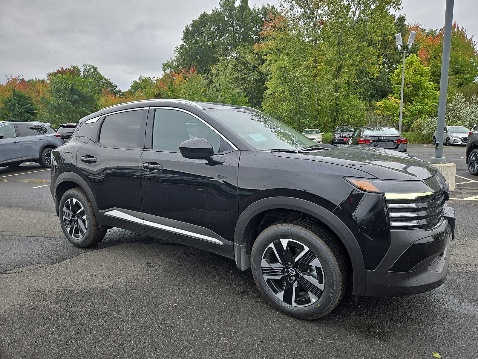 New 2027 Nissan Kicks SV w/ SV Premium Package AWD/4WD image 3