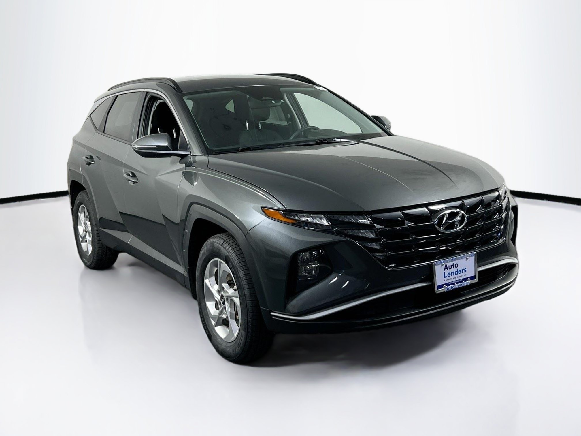 Used 2023 Hyundai Tucson SEL w/ Winter Package AWD/4WD image 3