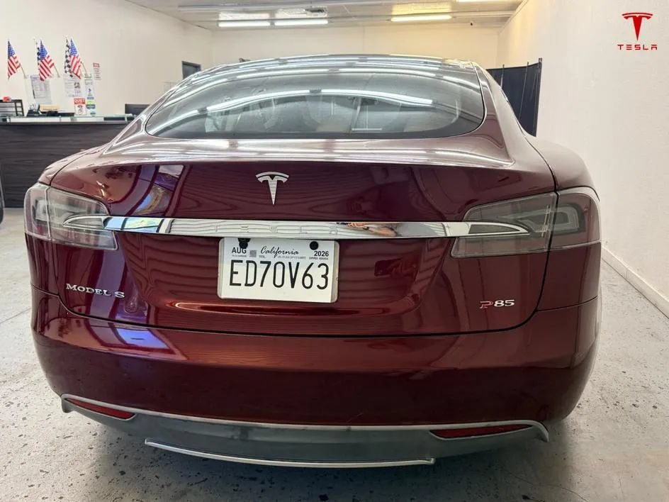 Used 2012 Tesla Model S Signature Performance RWD image 5