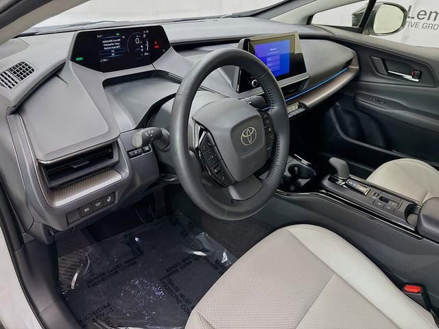 Used 2024 Toyota Prius XLE image 9