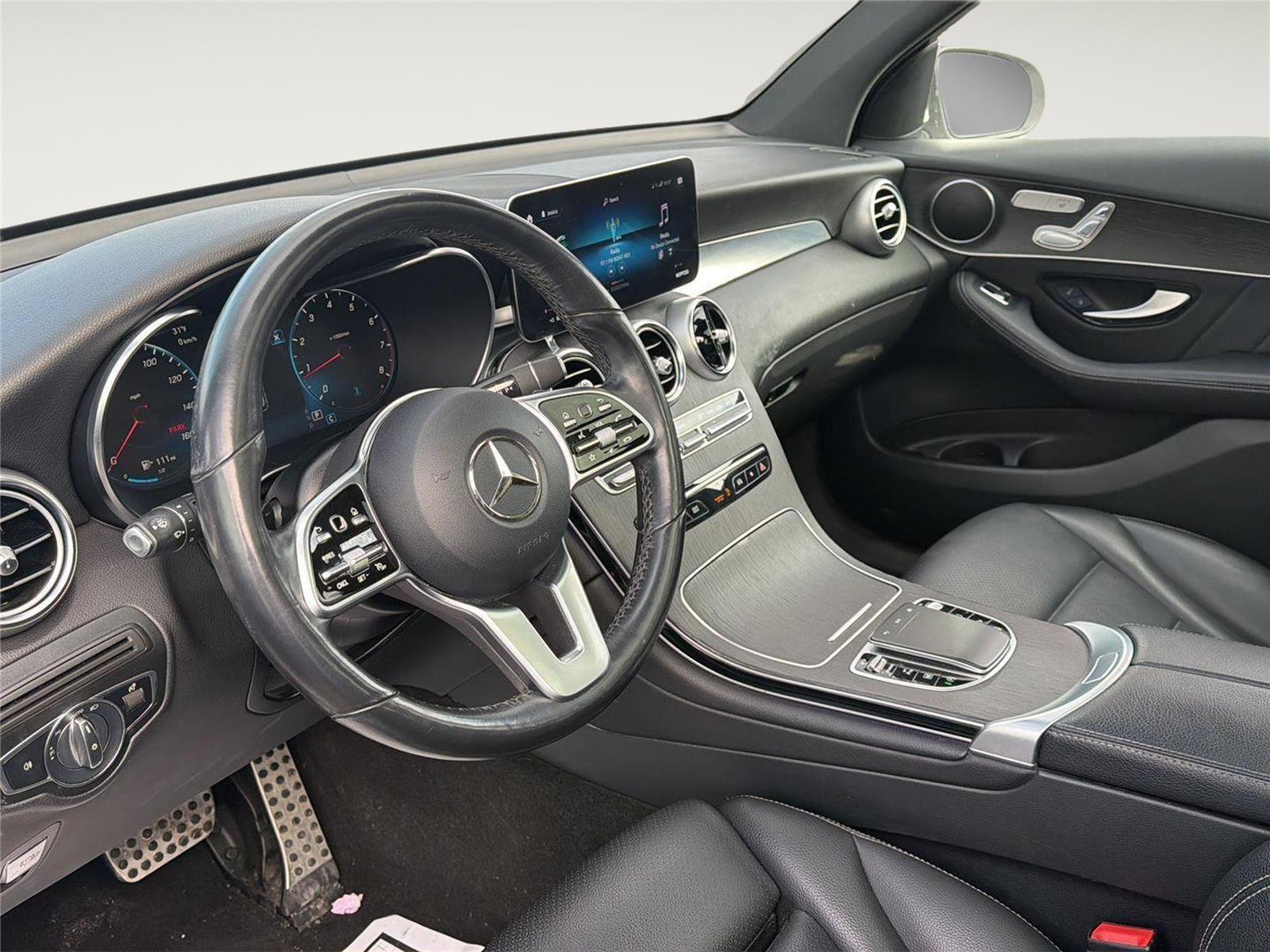 Used 2022 Mercedes-Benz GLC 300 4MATIC image 9